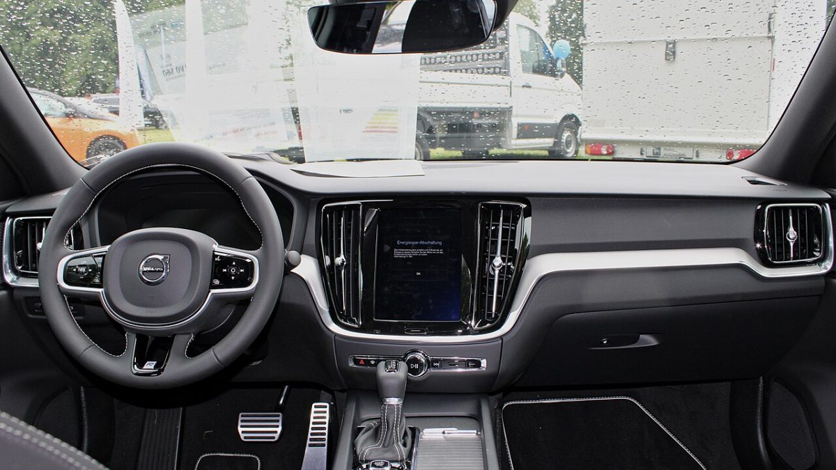 Volvo S60 2024