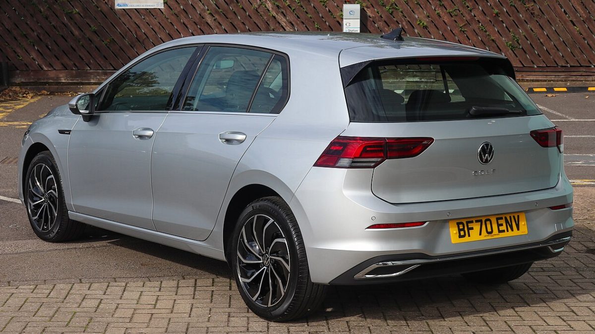 Volkswagen Golf 2024