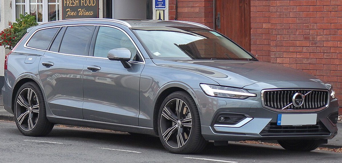 Volvo V60 2024