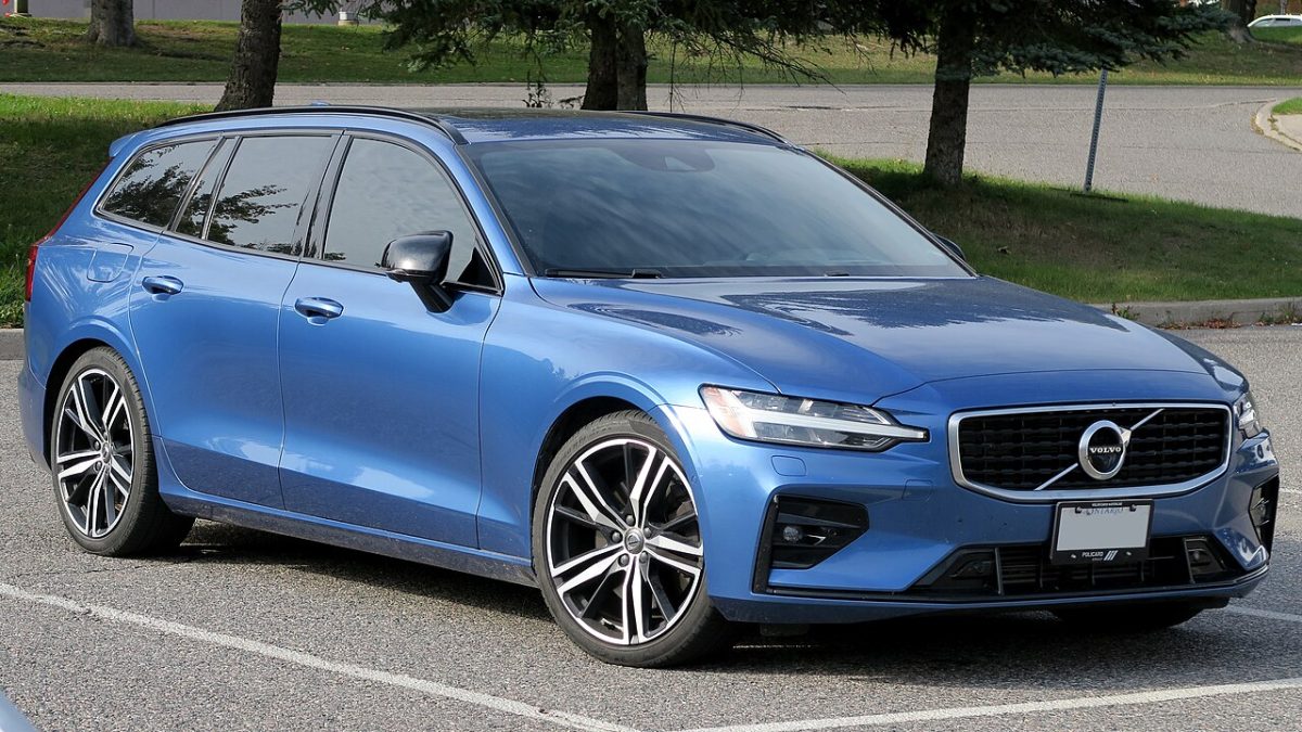 Volvo V60 2024